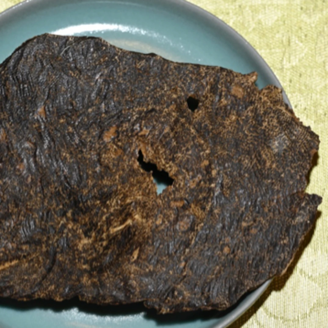 海南中部大树 黑油顶盖 9.43克