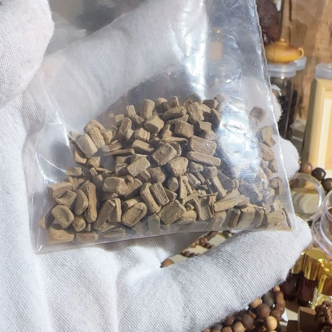 檀香木檀香木车珠碎料奶香30克