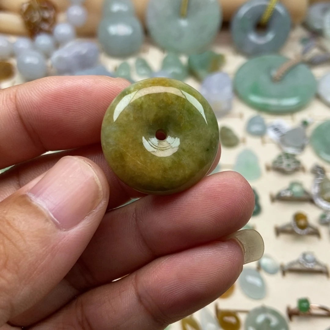 翡翠未镶嵌颈饰35