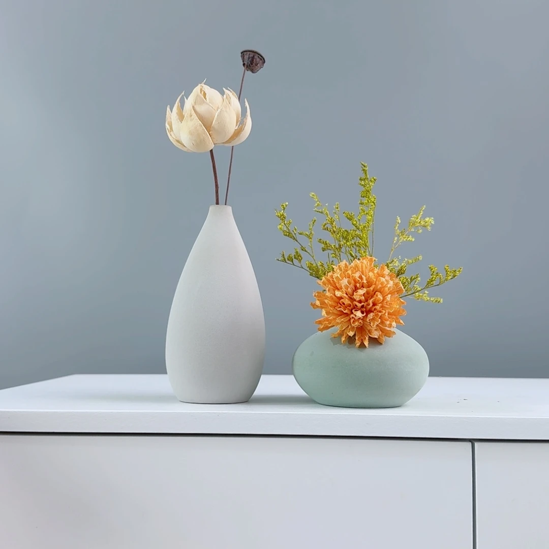 摆件陶瓷小花瓶含花总高约20-30cm