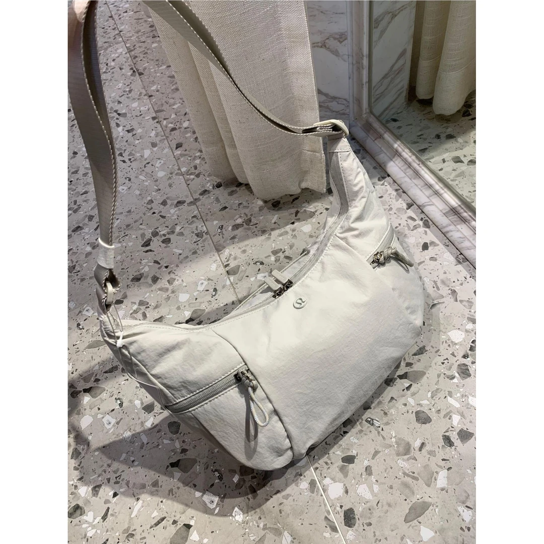 LUlu单肩包腋下包包轻便牛津布包时尚斜挎包6L包包单肩月牙包