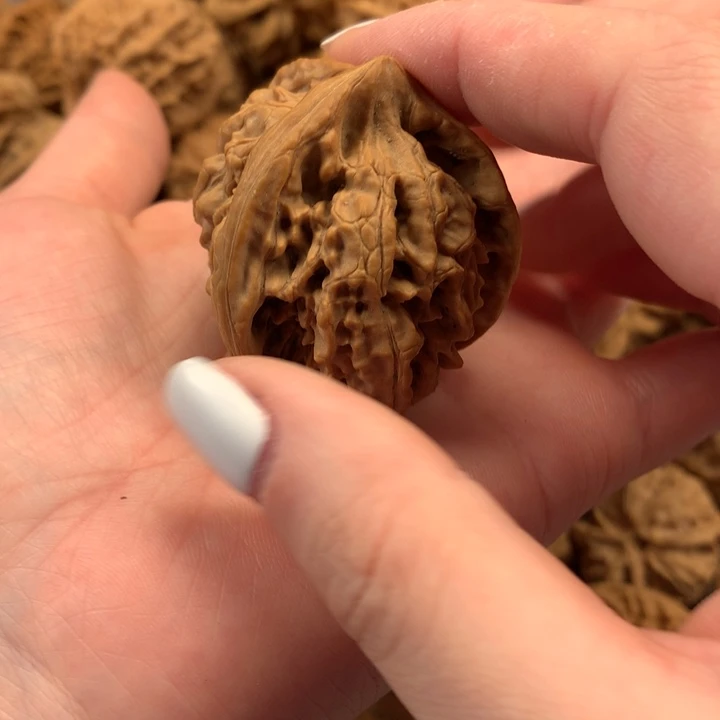 独***客文玩核桃吊坠异形单只