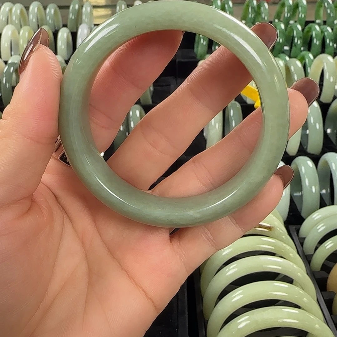 和田玉未镶嵌手镯56.7