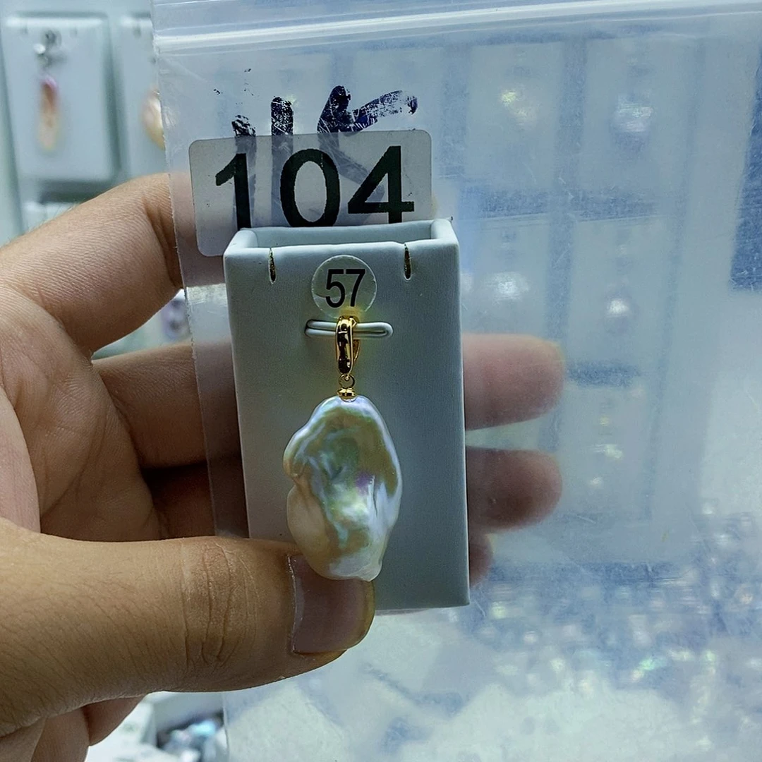 淡水珍珠合金颈饰