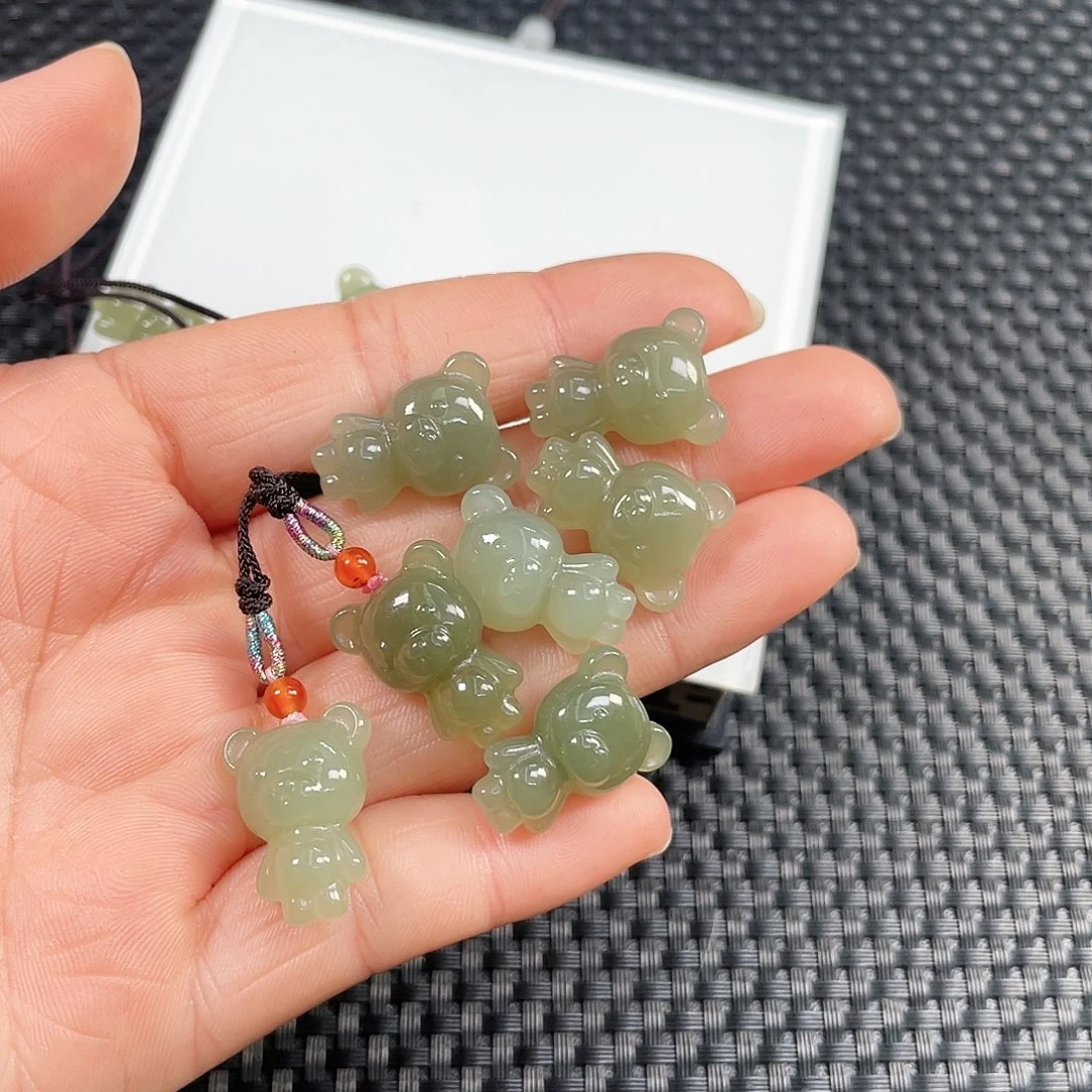 和田玉颈饰未镶嵌晴水小熊44