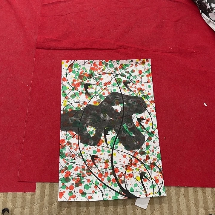 华***展国画花鸟等多种鸟类的栖息
