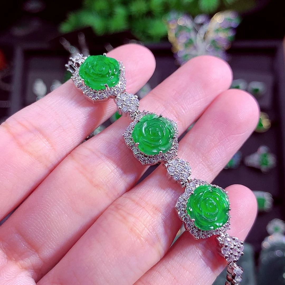 颈饰未镶嵌翡翠天然