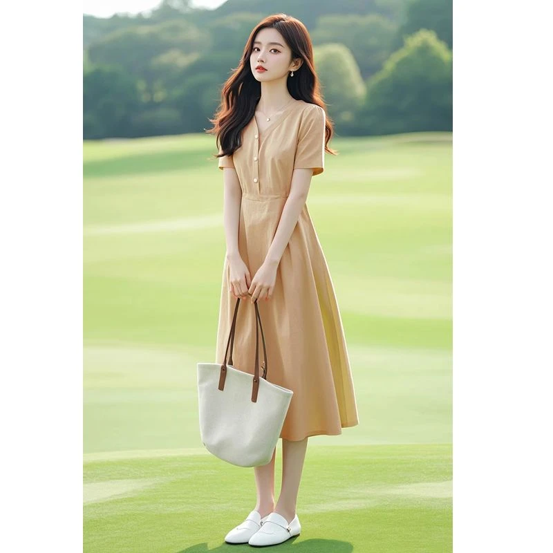 休闲衣服女慵懒风高海边度假绿色v领休闲收腰连衣裙子女夏季