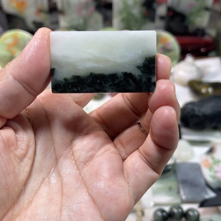 独山玉未镶嵌颈饰
