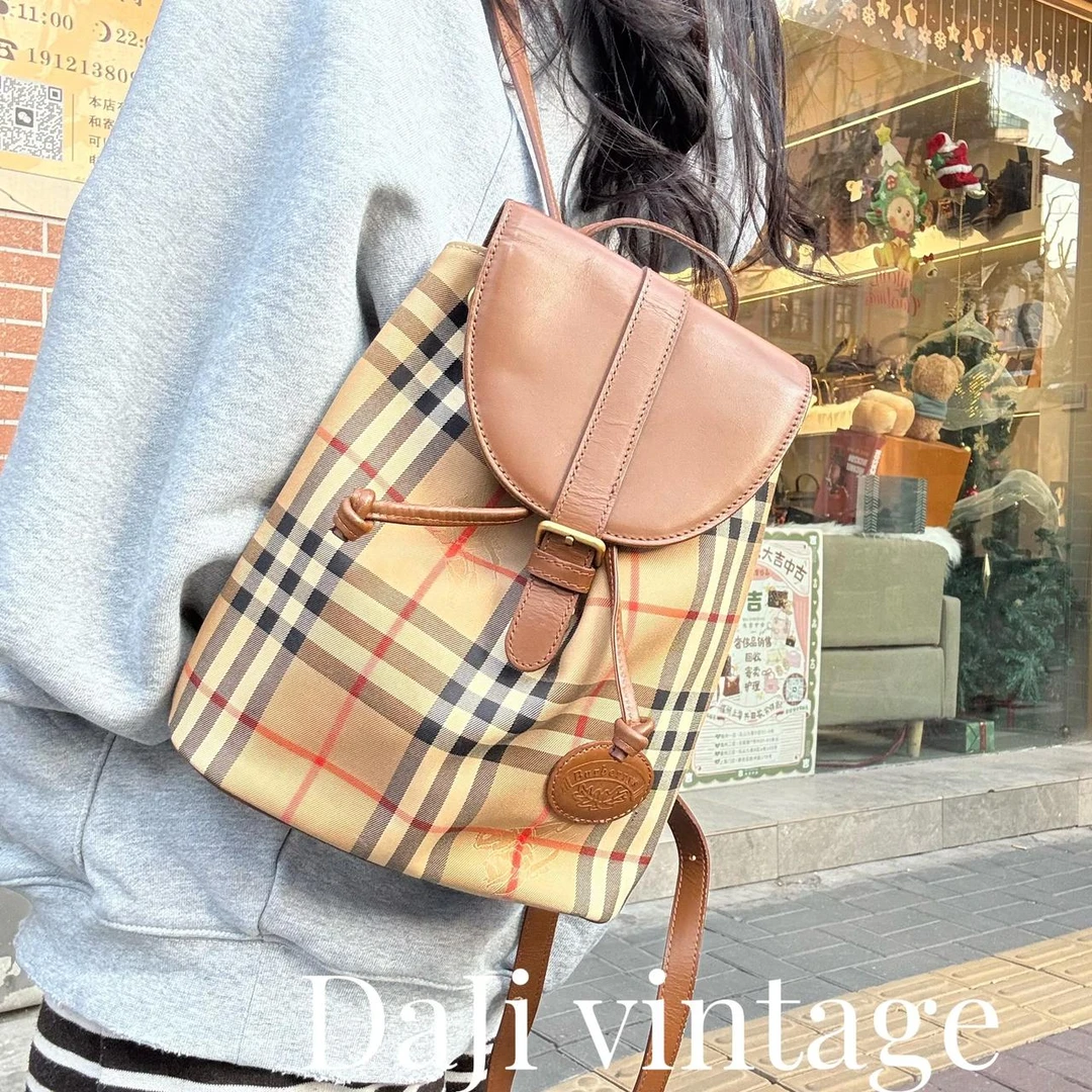 99新 BURBERRY/博柏利 大吉中古/Burberry 格纹水桶双肩包