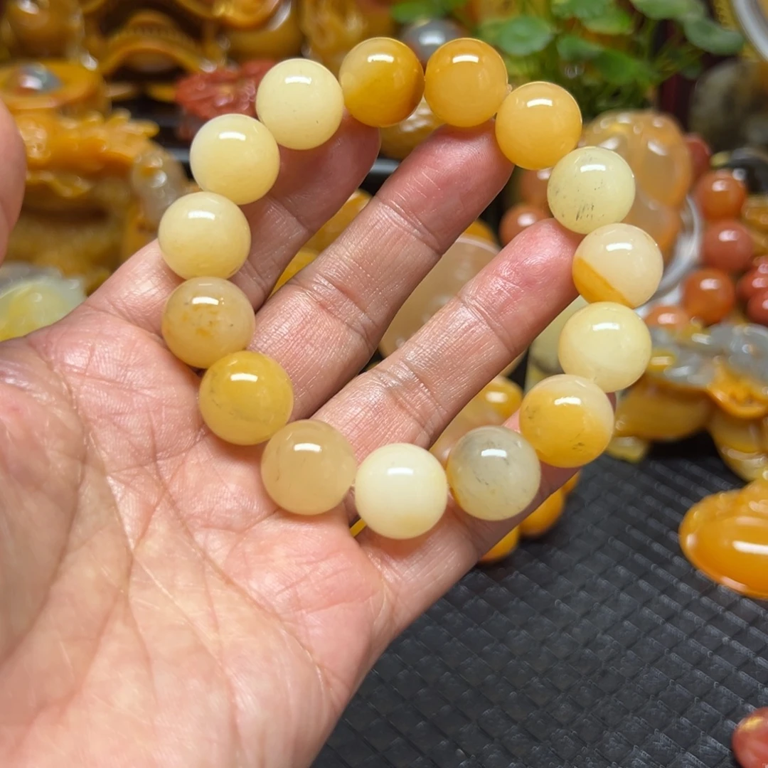 石英质玉未镶嵌颈饰