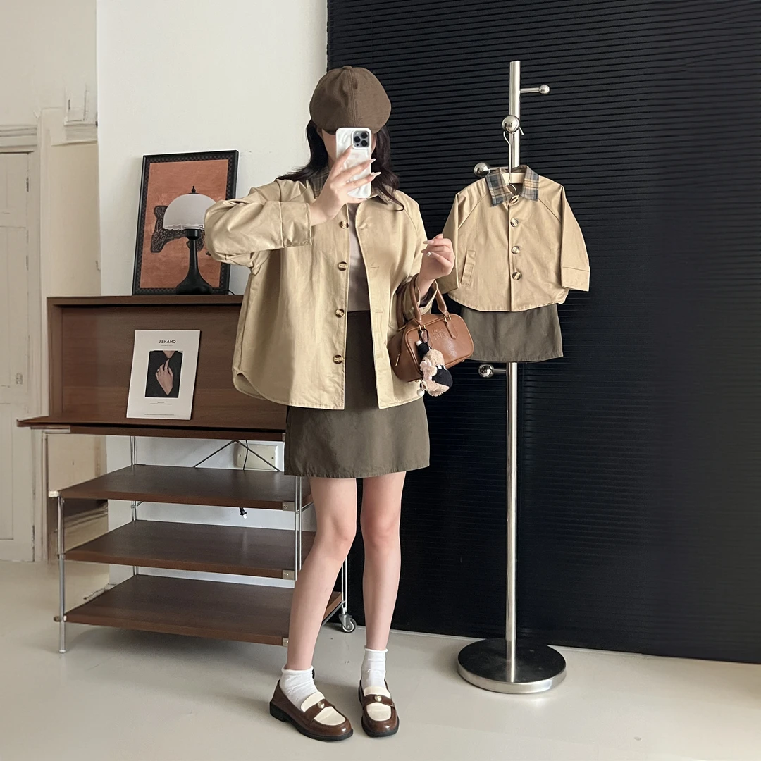 亲子套装女童秋季新款外套假两件风衣短款单排扣上衣短裙学院风