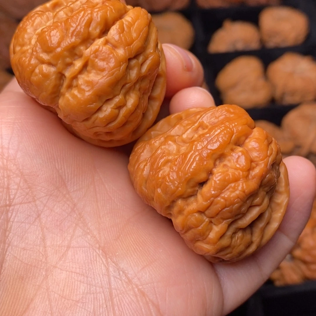 文玩核桃吊坠秦岭野生核桃