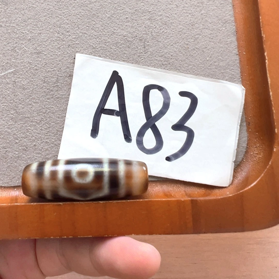 玛瑙/玉髓颈饰未镶嵌微瑕带石纹特价处理品 送绳