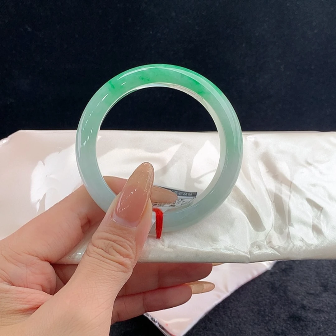 【闪购商品】未镶嵌手镯翡翠正55.5
