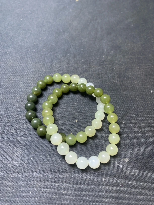 和田玉湖水绿渐变手串多样性发一