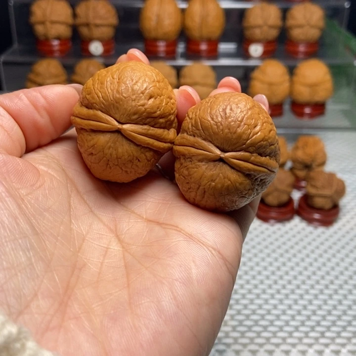 文玩核桃把件36仙鹤顶元宝