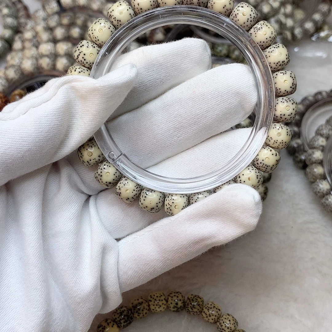 星月菩提手串5号瓷白留白9×8