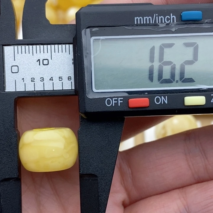 未镶嵌蜜蜡裸石黄白花墩子