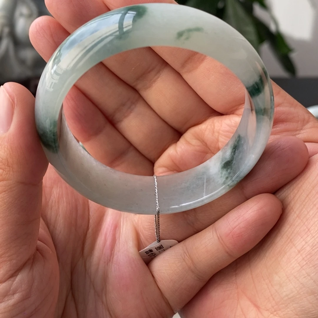 未镶嵌手镯翡翠天然