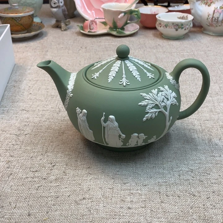 金瓷阁家的美丽瓷器