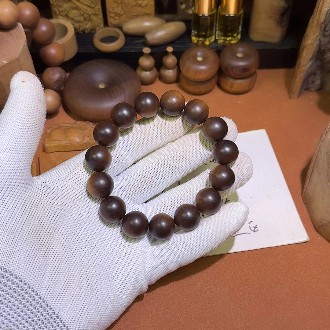 檀香木百年老山檀香1.5×15颗黑肉横纹沉水