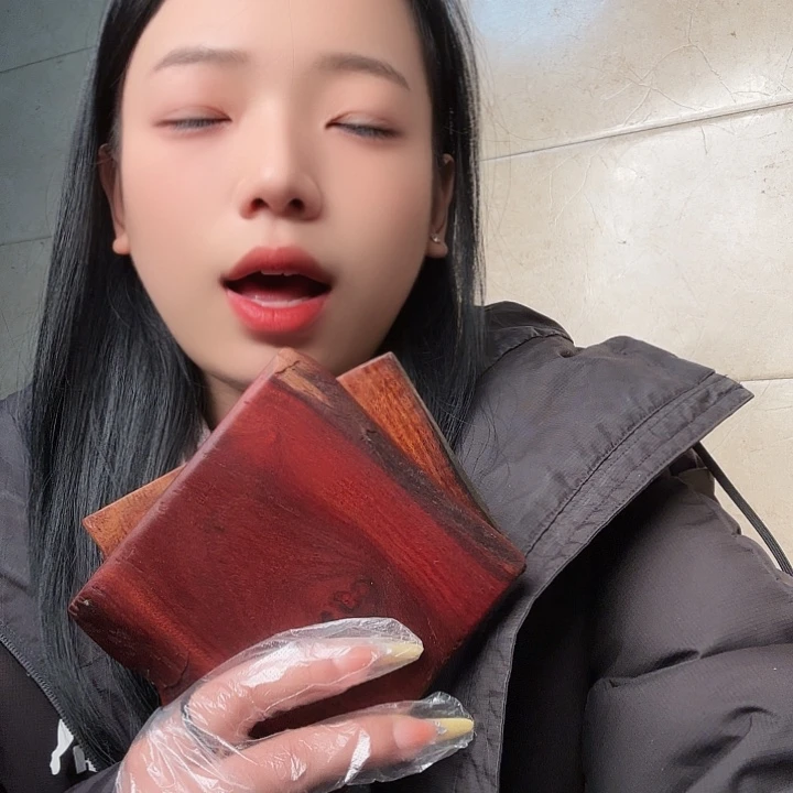 大叶紫檀（黑酸枝木类）