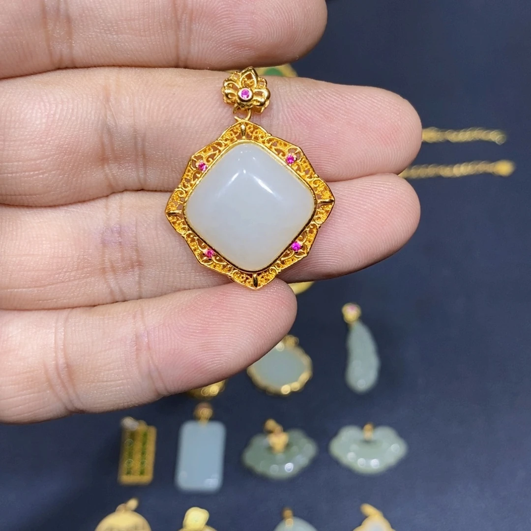 和田玉银S925镀金镶嵌颈饰