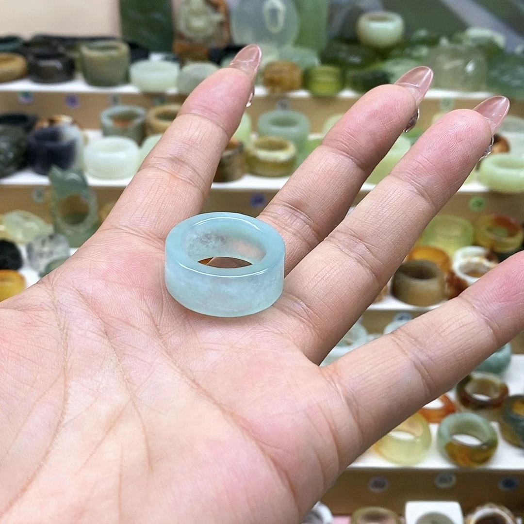 岫玉未镶嵌天然玉石喝***柔