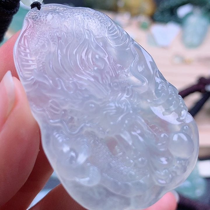 【闪购商品】翡翠颈饰未镶嵌深****情翡翠吊坠