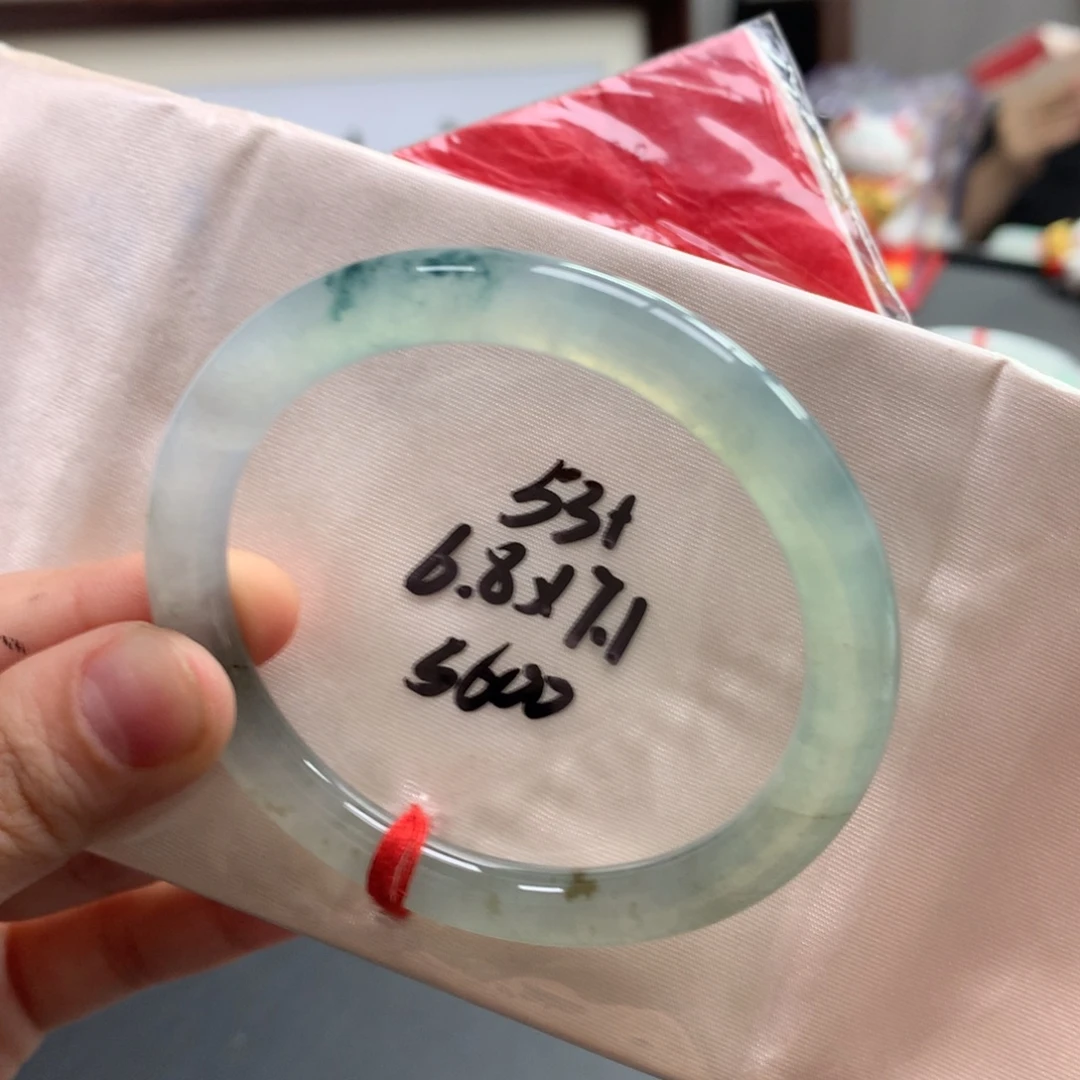 翡翠未镶嵌手镯10号