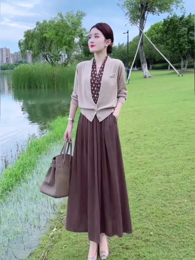 【精品女装】早秋款洋气高贵新中式优雅波点长袖垂感半身裙两件套