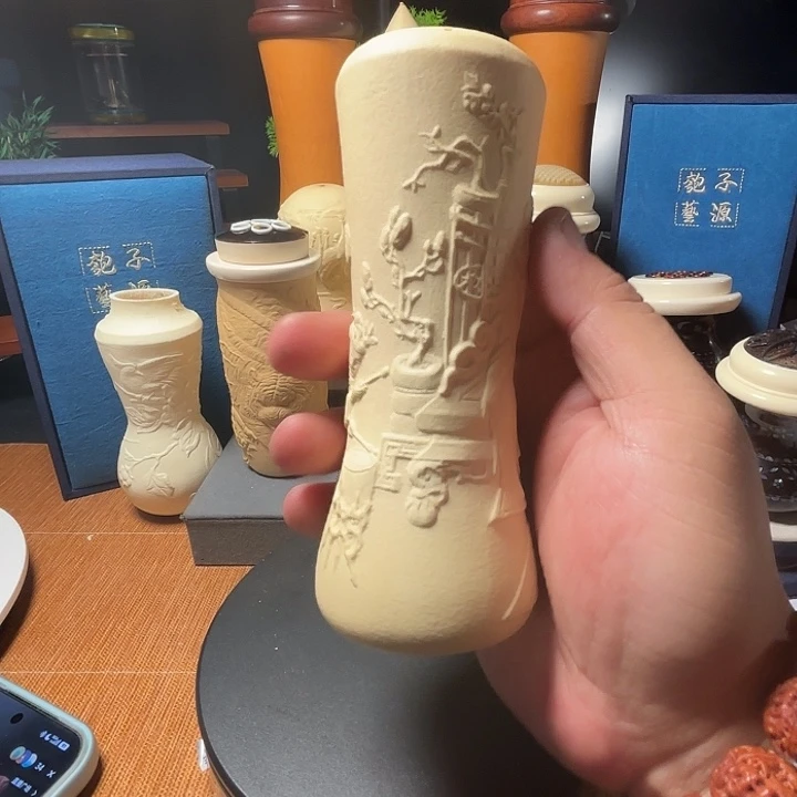 斗***主隐隐约约地看到一只大白狗