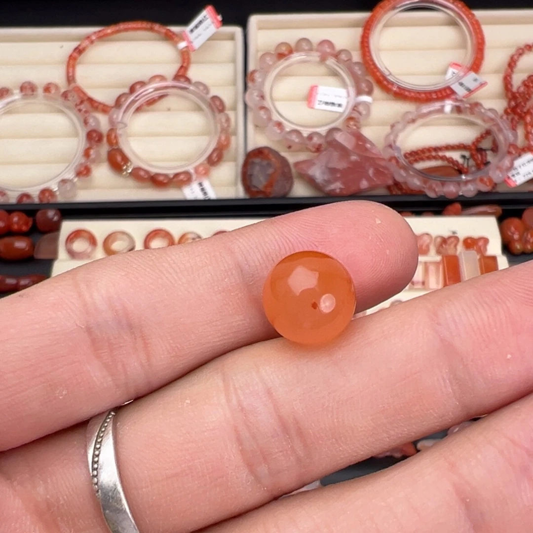 南红玛瑙未镶嵌川料圆珠11mm