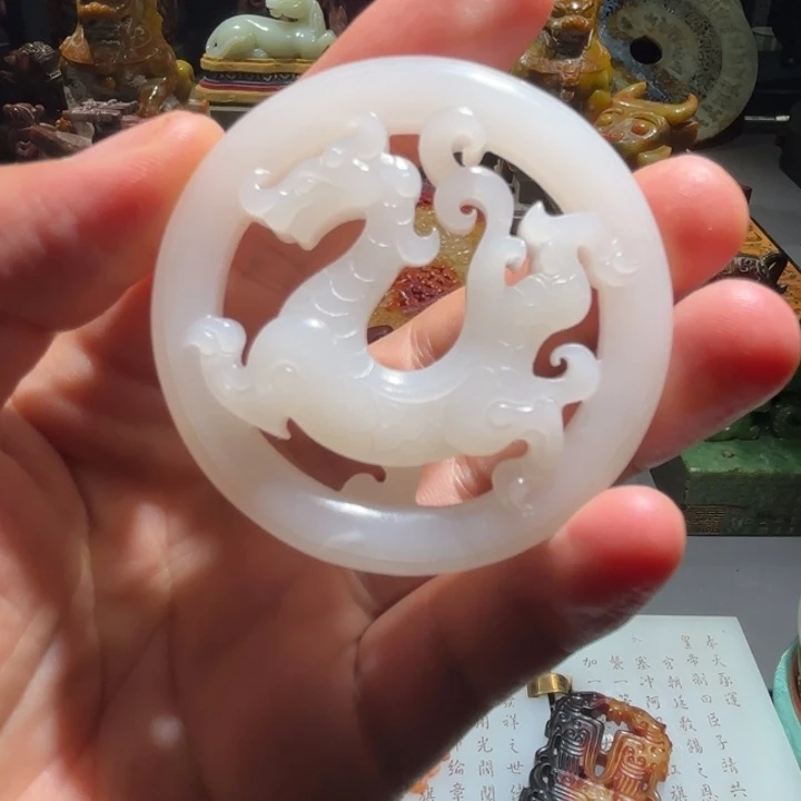 未镶嵌和田玉（糖玉）挂件