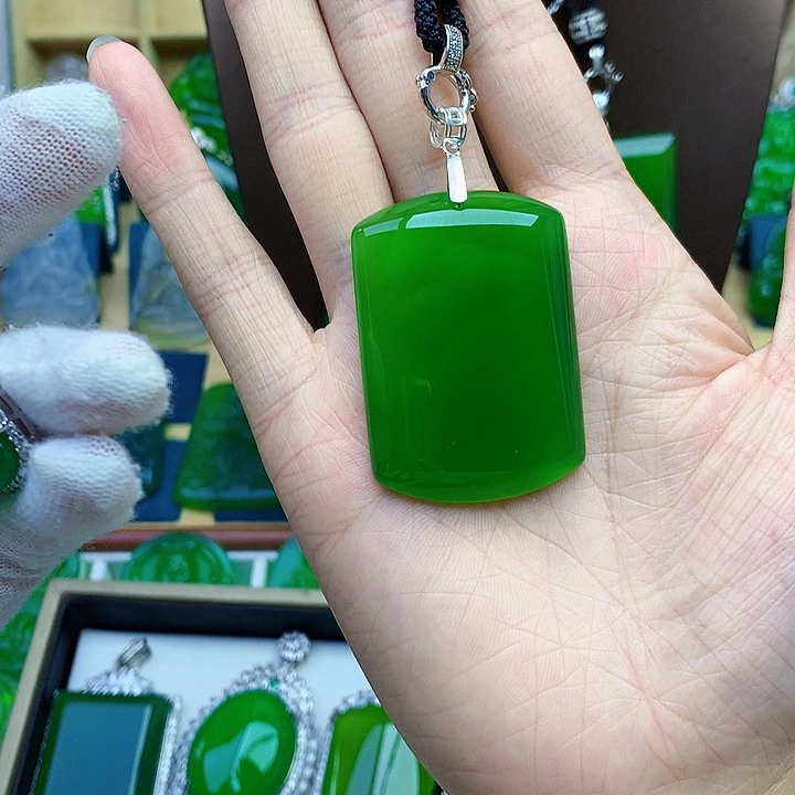 玛瑙/玉髓吊坠未镶嵌