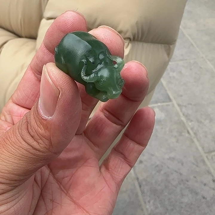 和田玉（碧玉）颈饰未镶嵌