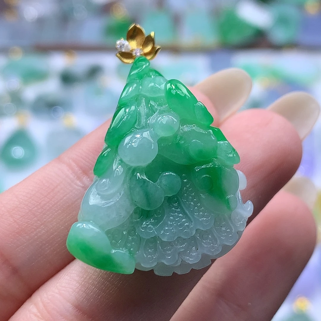 翡翠未镶嵌颈饰翡翠