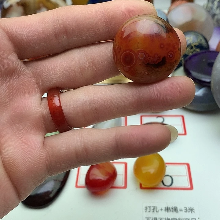 玛瑙/玉髓未镶嵌珠宝奇石