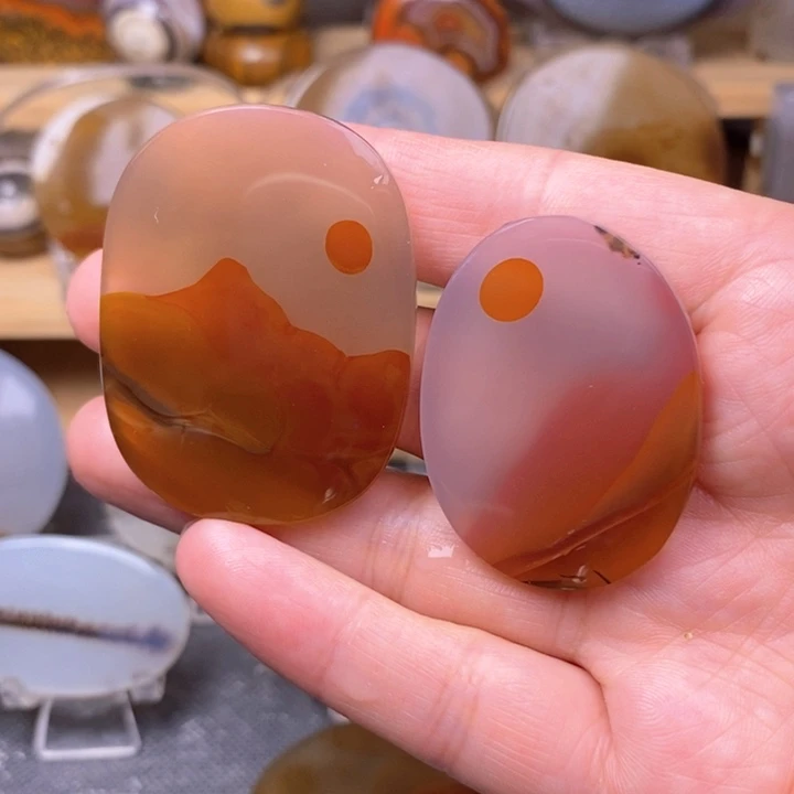 如***戏玛瑙/玉髓吊坠(不含链)未镶嵌