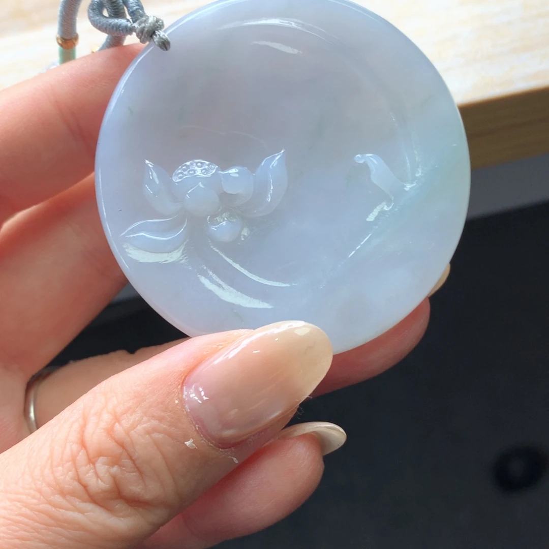 翡翠未镶嵌颈饰吊坠