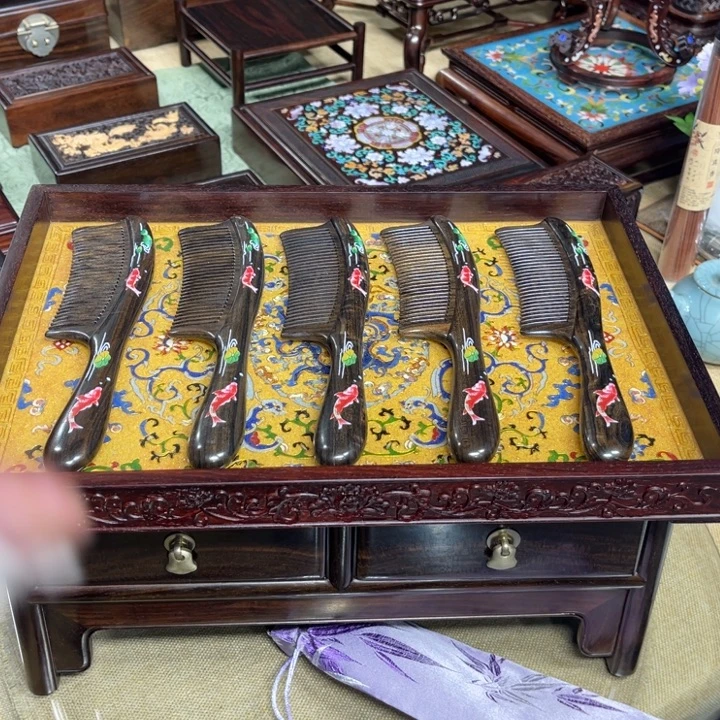 紫檀木类成套家具