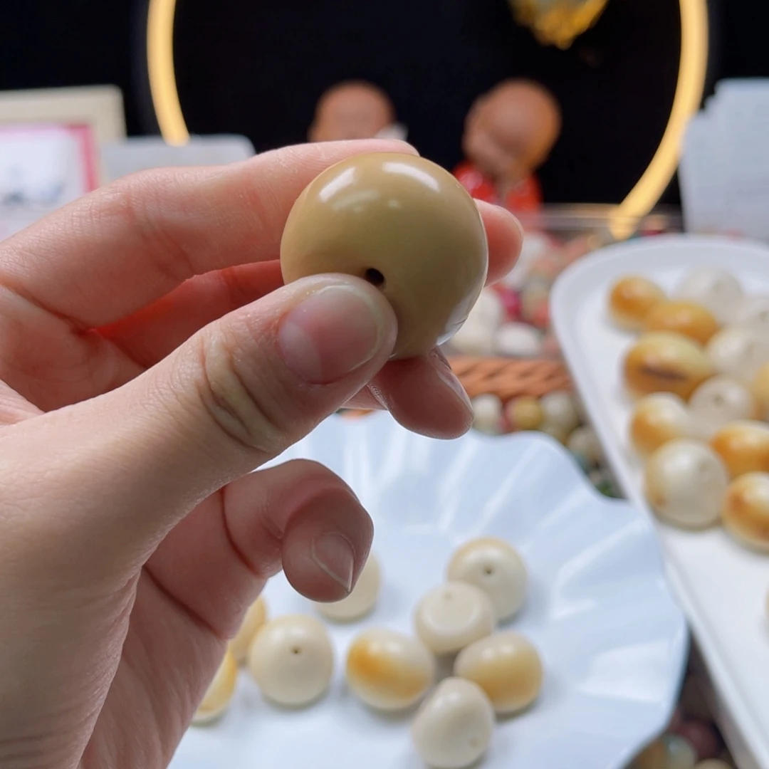 吊坠白玉菩提大**举b26+mm/1颗差价