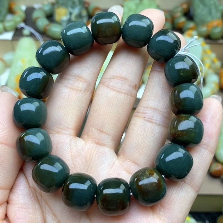 手串未镶嵌透闪石质玉亿**光