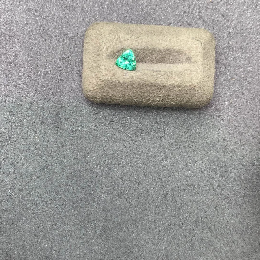 裸石祖母绿0.3ct