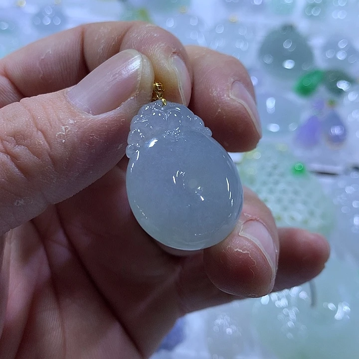 翡翠18K金镶嵌颈饰天然翡翠A货吊坠