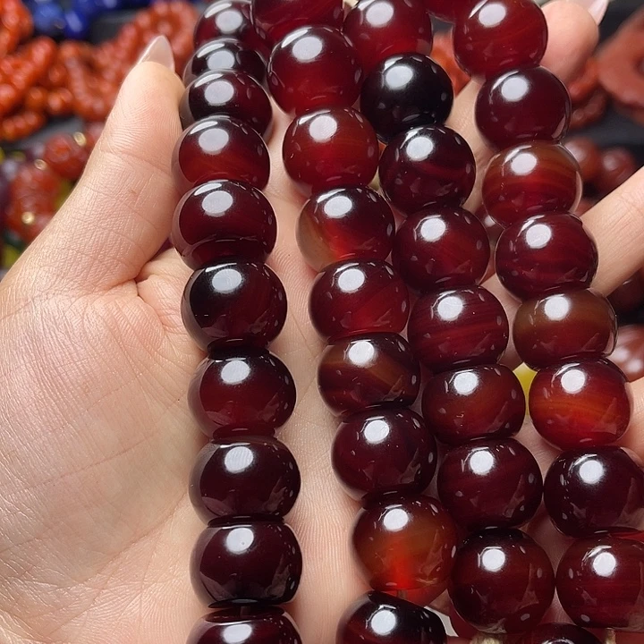 瓦***伊玛瑙/玉髓未镶嵌手链