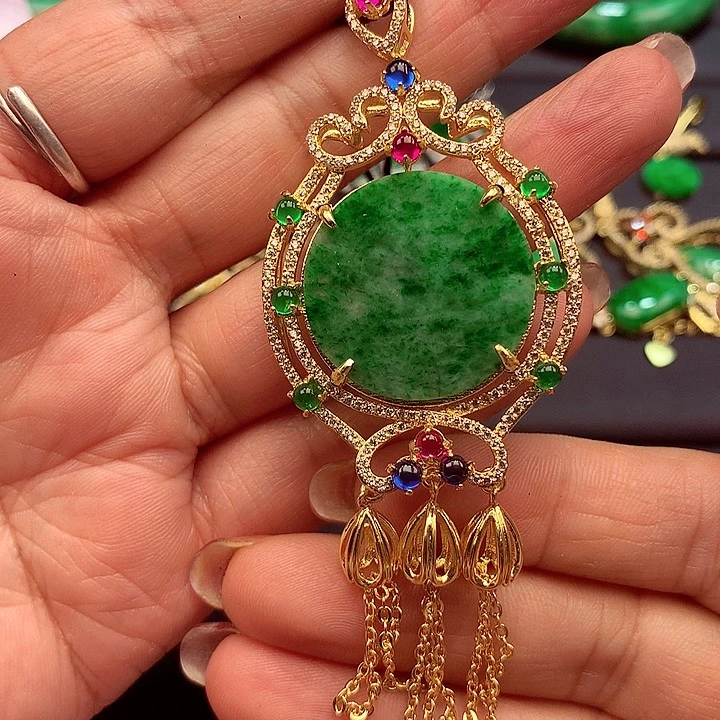 翡翠颈饰银S925镶嵌翡翠