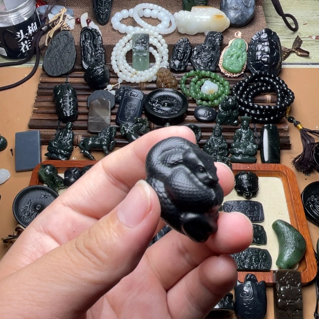 ****柔和田玉未镶嵌挂件