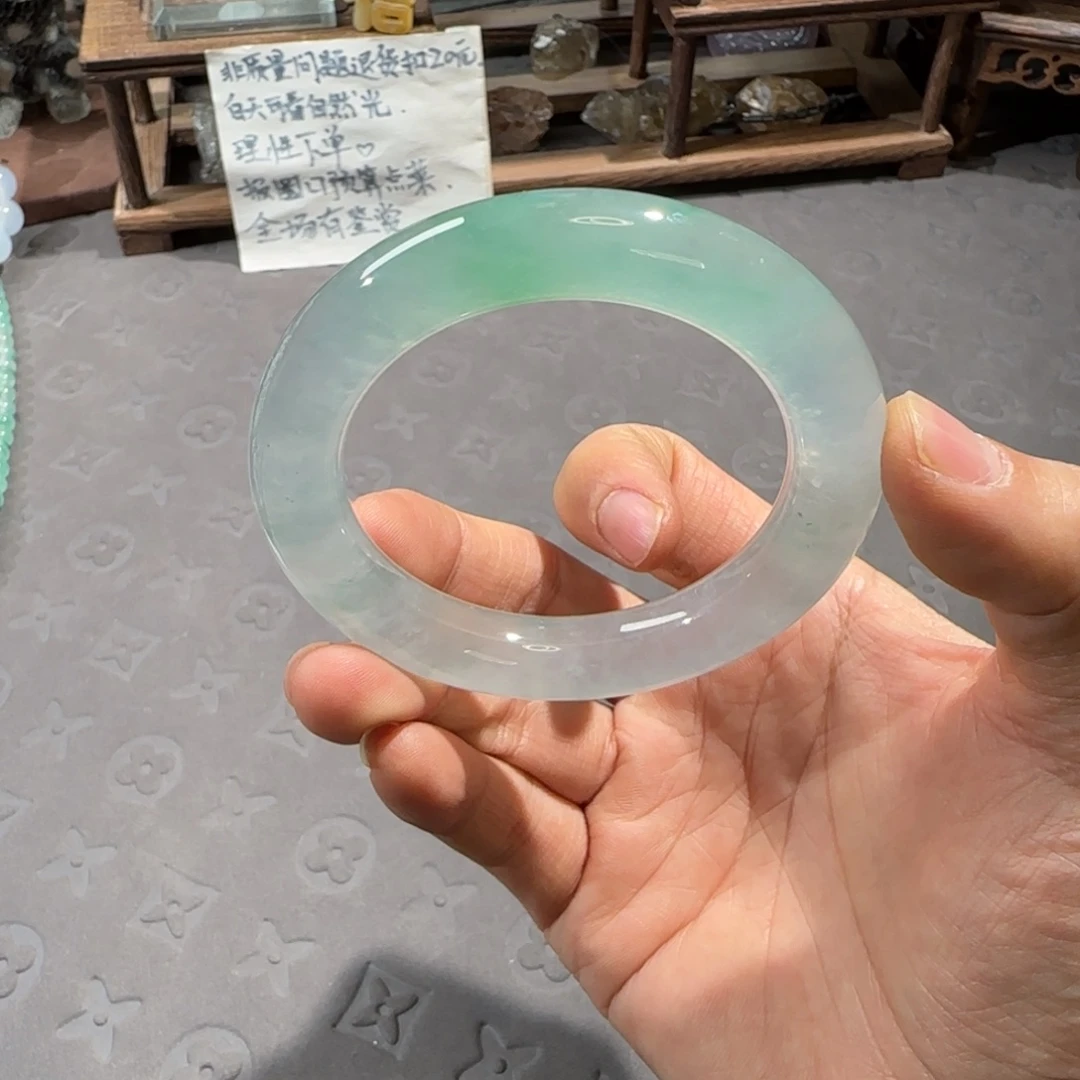 翡翠未镶嵌手镯54.8圆条